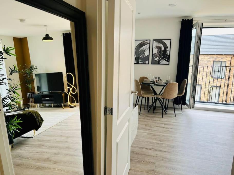 Hessian Lounge -Wyndale- Central 2Br W/Parking Бірмінгем Екстер'єр фото